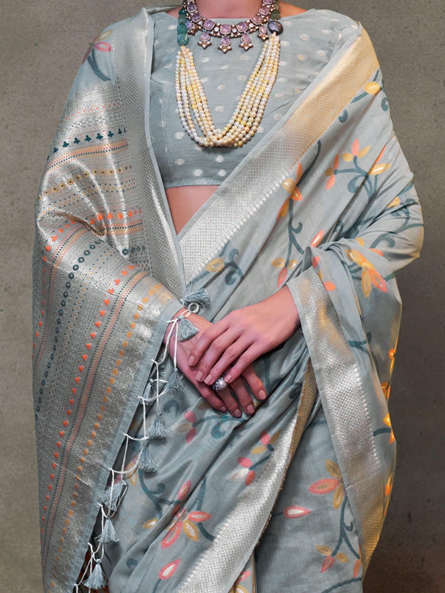 NOZ2TOZ Women's Silk Blend Grey Woven Design Designer Saree With Blouse Piece - Distacart