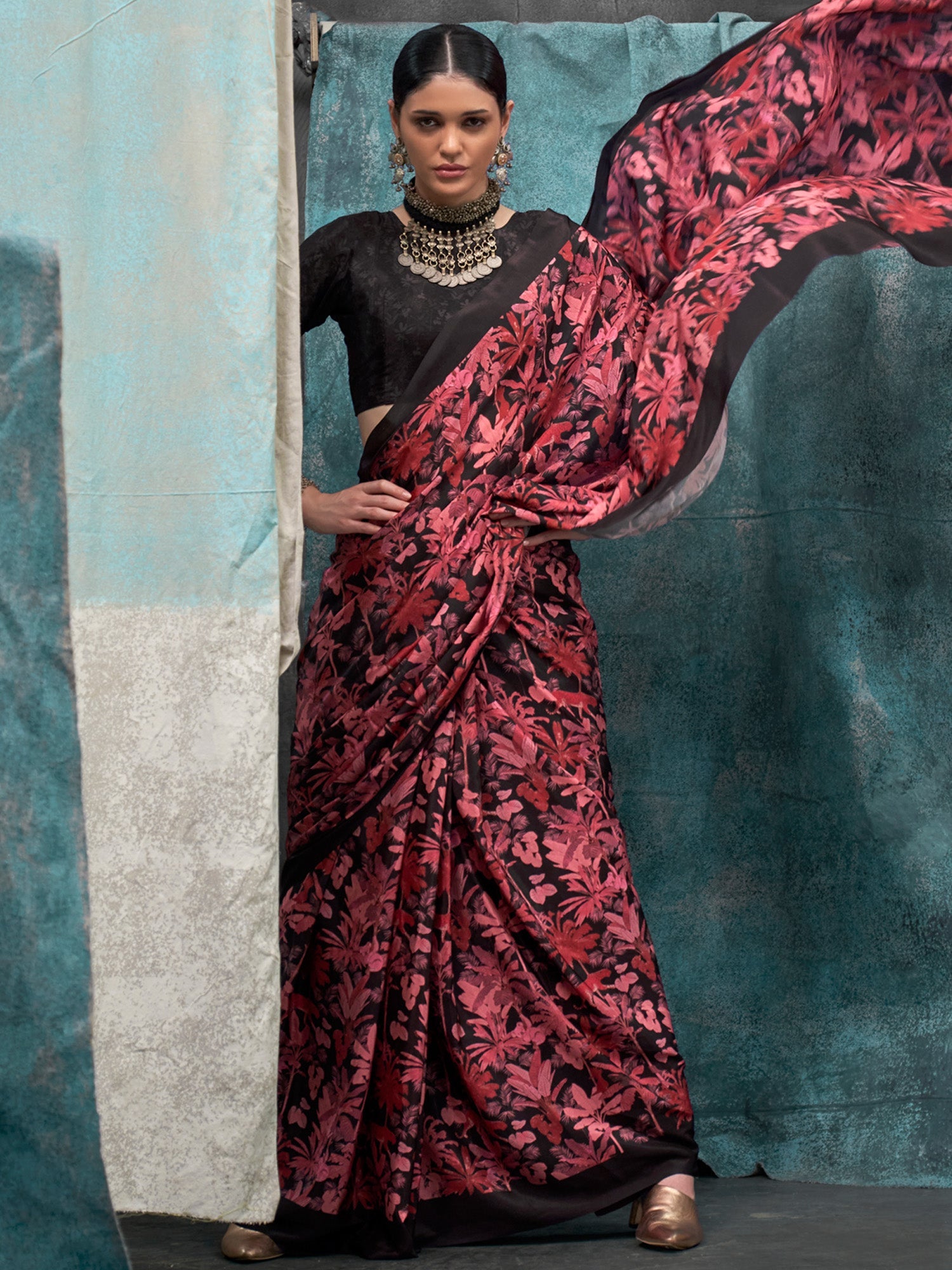 NOZ2TOZ Women's Crepe Black Printed Designer Saree With Blouse Piece - Distacart