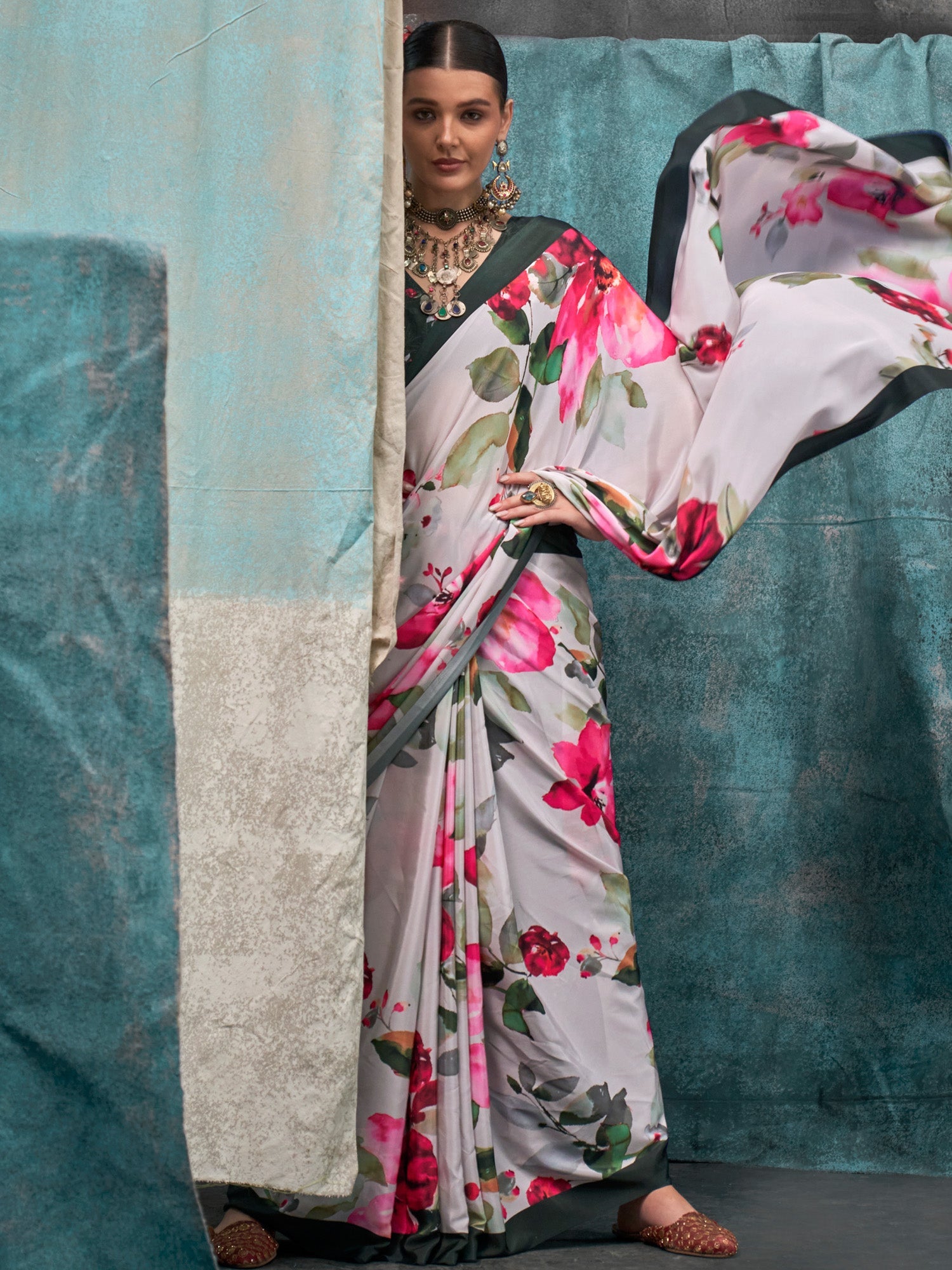 NOZ2TOZ Women's Crepe Off White Printed Designer Saree With Blouse Piece - Distacart