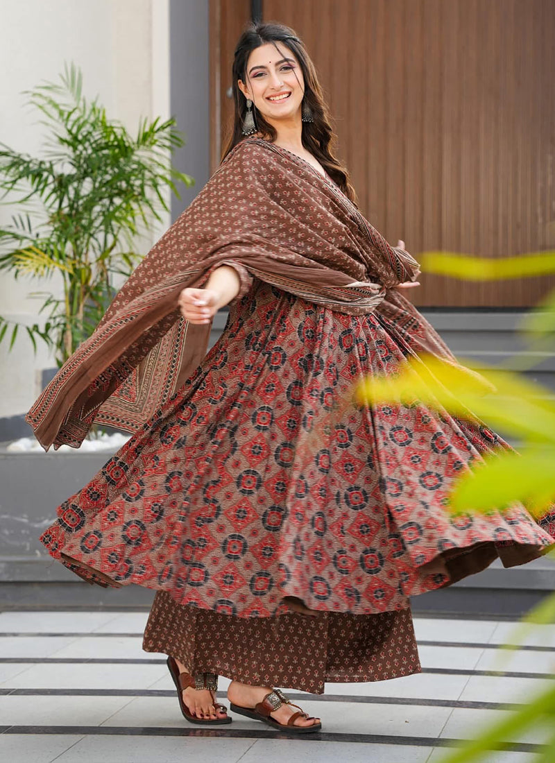 Vegaa Fashion Multi Color Muslin Digital Print Designer Salwar Suit - Distacart