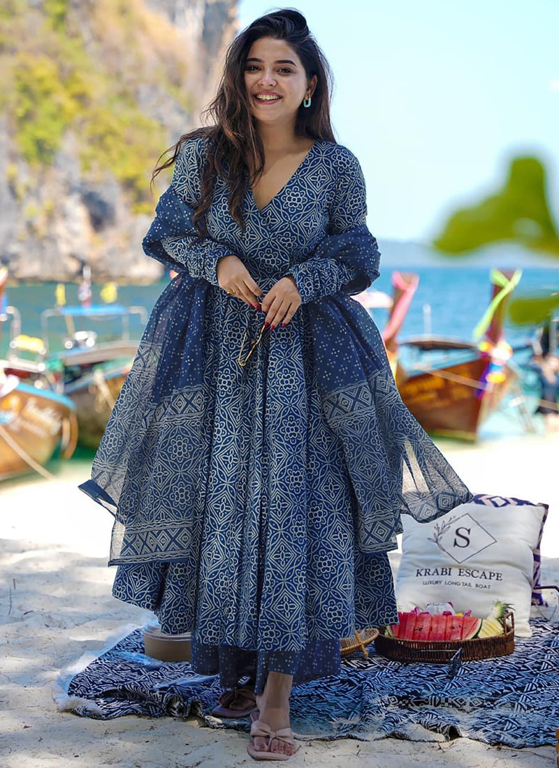 Vegaa Fashion Navy Blue Pure Muslin Digital Printed Designer Salwar Suit - Distacart