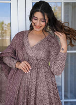 Thumbnail for Vegaa Fashion Onion Pink Pure Muslin Digital Printed Designer Salwar Suit - Distacart