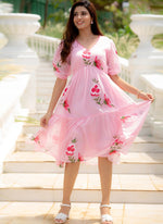 Thumbnail for Vegaa Fashion Light Pink Rayon Kota Checks Digital Print Kurti - Distacart