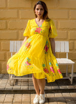 Thumbnail for Vegaa Fashion Yellow Rayon Kota Checks Digital Print Kurti - Distacart