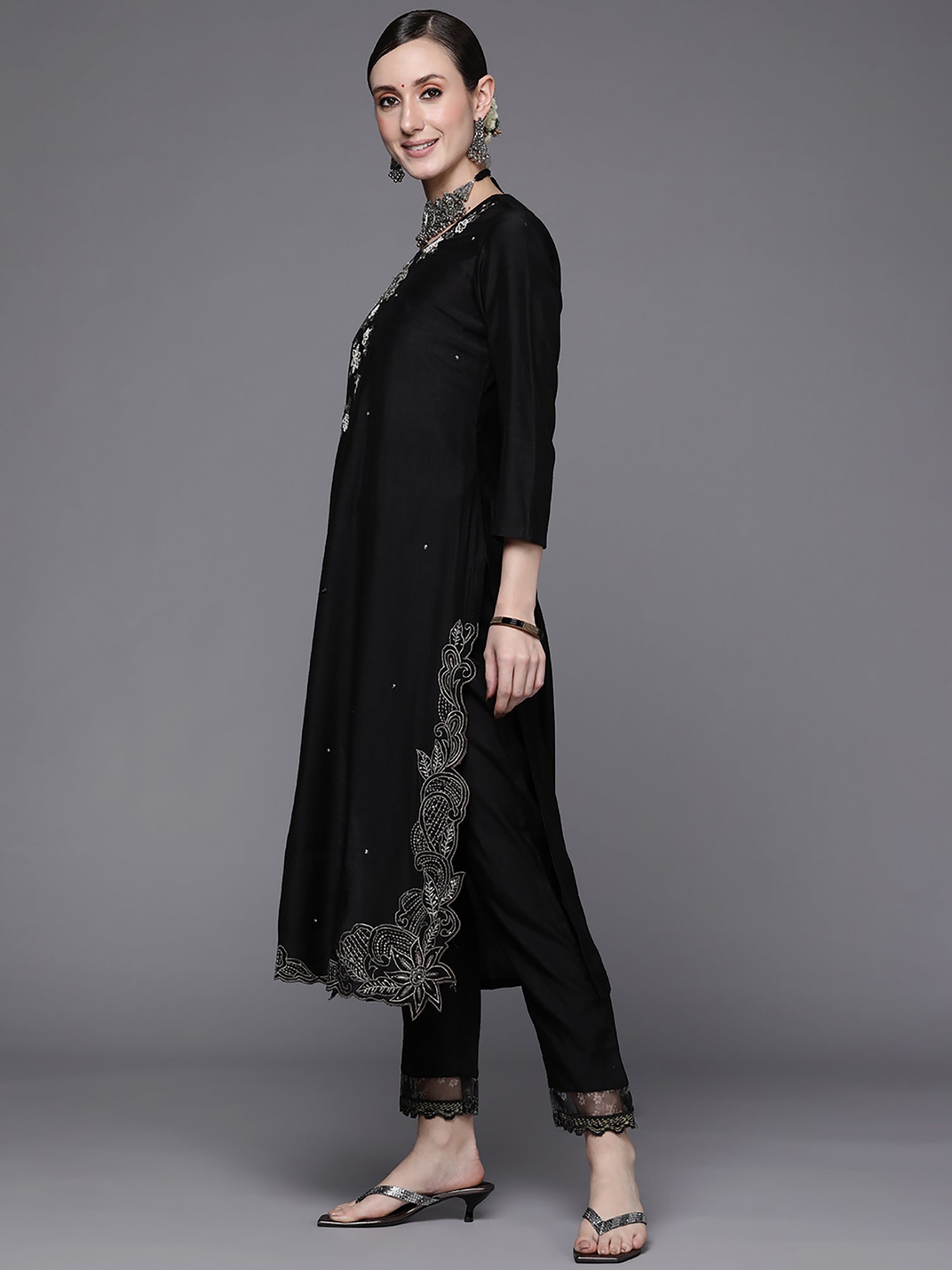 Indo Era Black Embroidered Straight Kurta Trousers With Dupatta Set - Distacart
