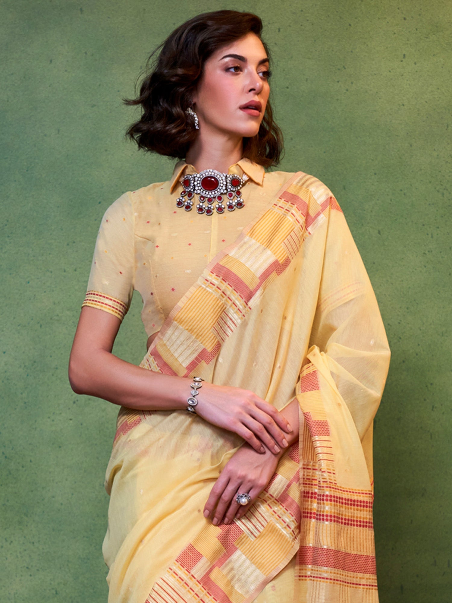 NOZ2TOZ Women's Silk Blend Yellow Woven Design Designer Saree With Blouse Piece - Distacart