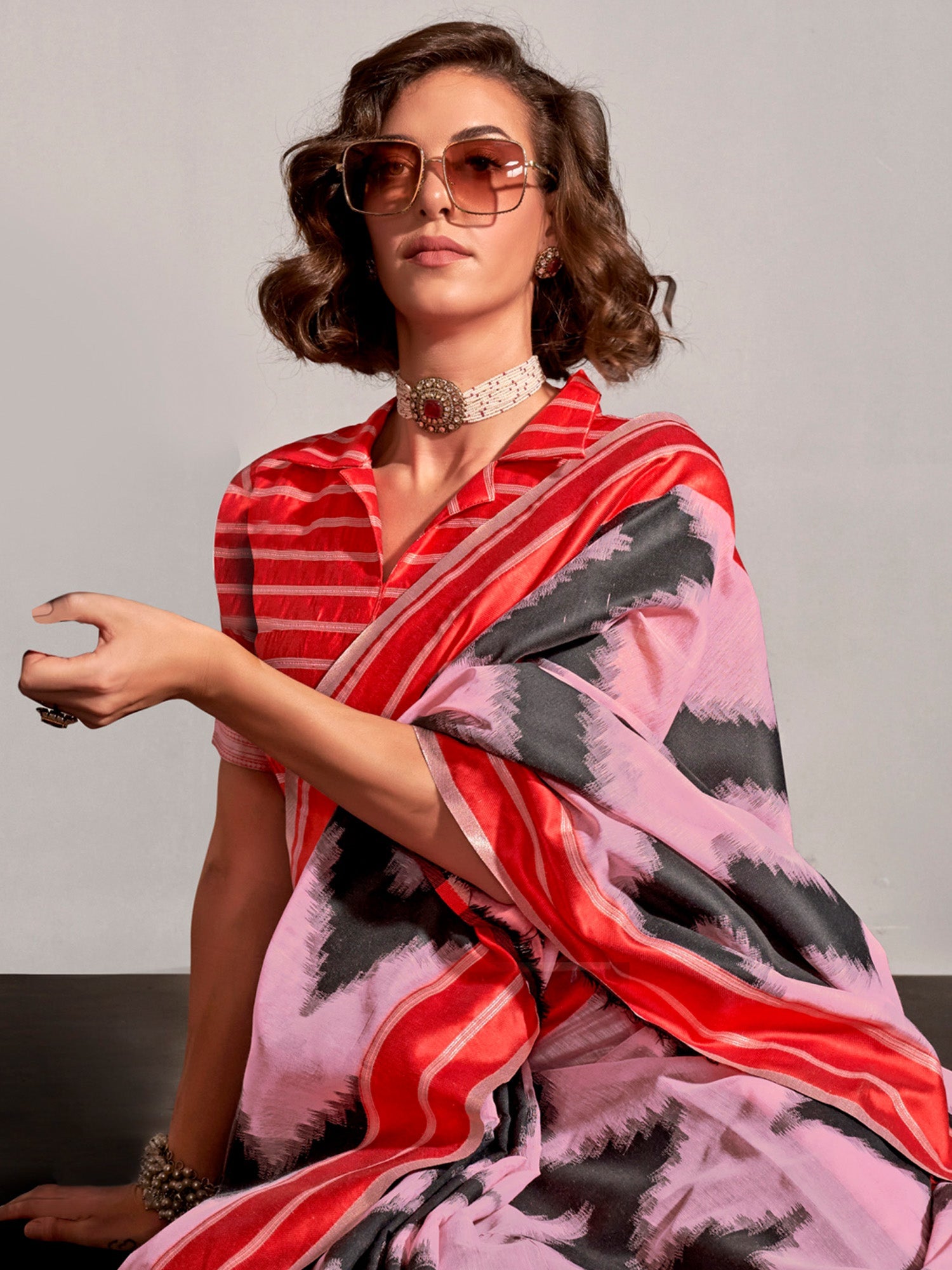 NOZ2TOZ Women's Silk Blend Mauve Woven Design Designer Saree With Blouse Piece - Distacart