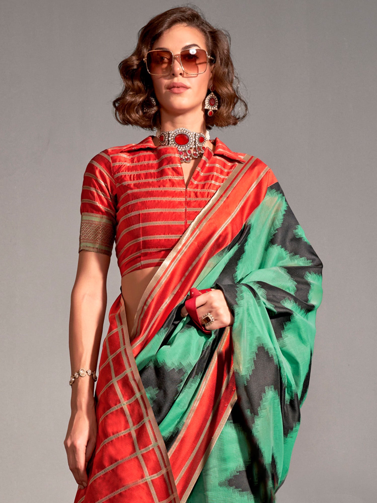 NOZ2TOZ Women's Silk Blend Sea Green Woven Design Designer Saree With Blouse Piece - Distacart