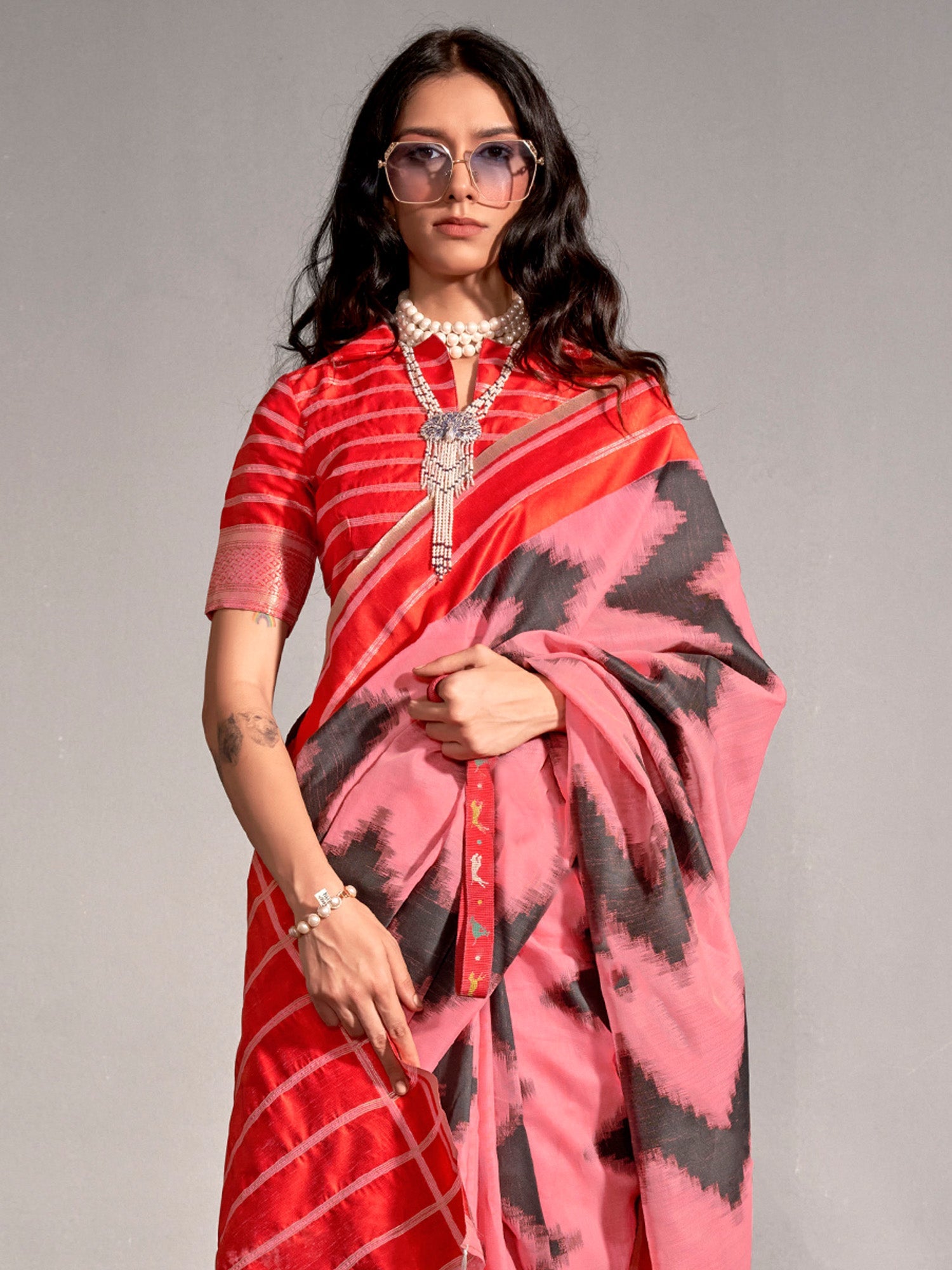 NOZ2TOZ Women's Silk Blend Pink Woven Design Designer Saree With Blouse Piece - Distacart