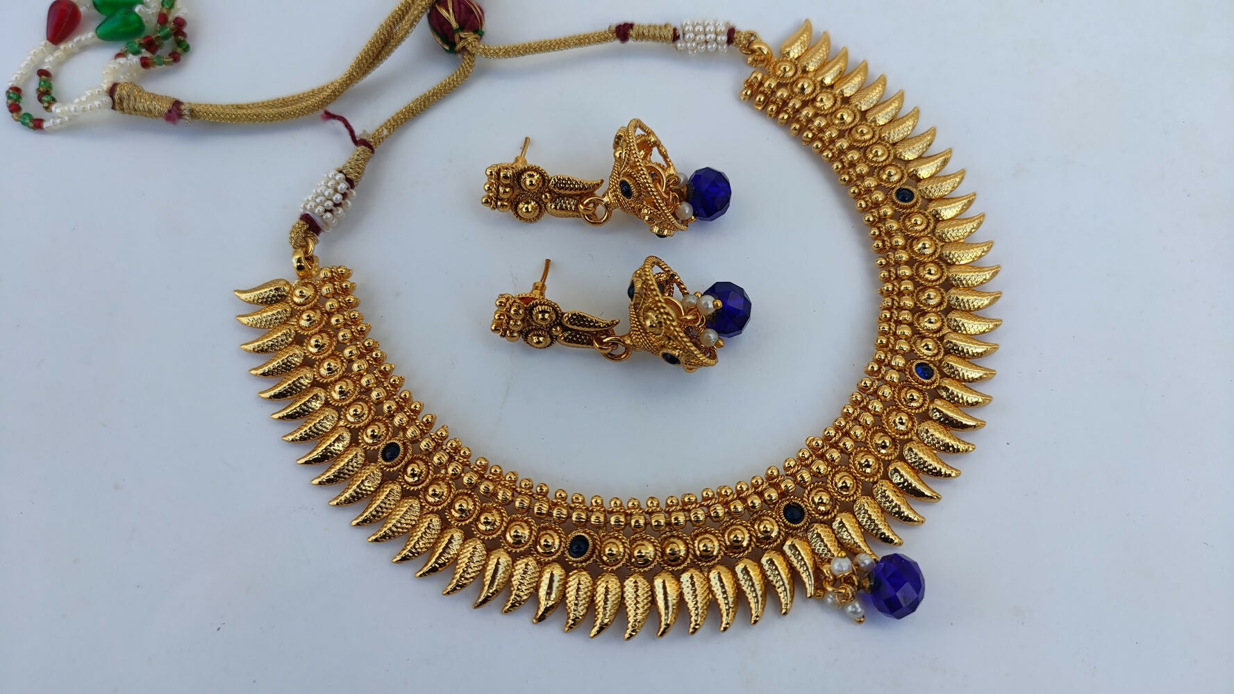 Metallic Necklace set with Blue Agate Stones - Distacart