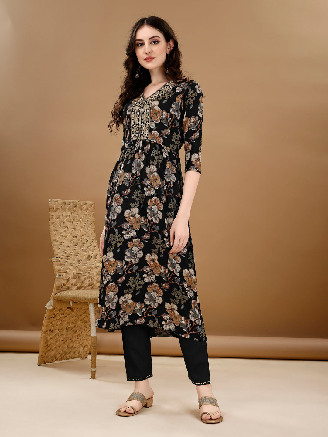 Alia Cut Floral Printed & Embroidered Kurta Suit Set, Black - Hiral Fashion - Dista