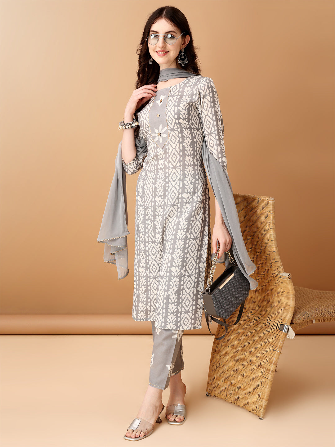 Bandhani Printed Cotton Kurta With Pant & Dupatta, Grey - Hiral Fashion - Dista
