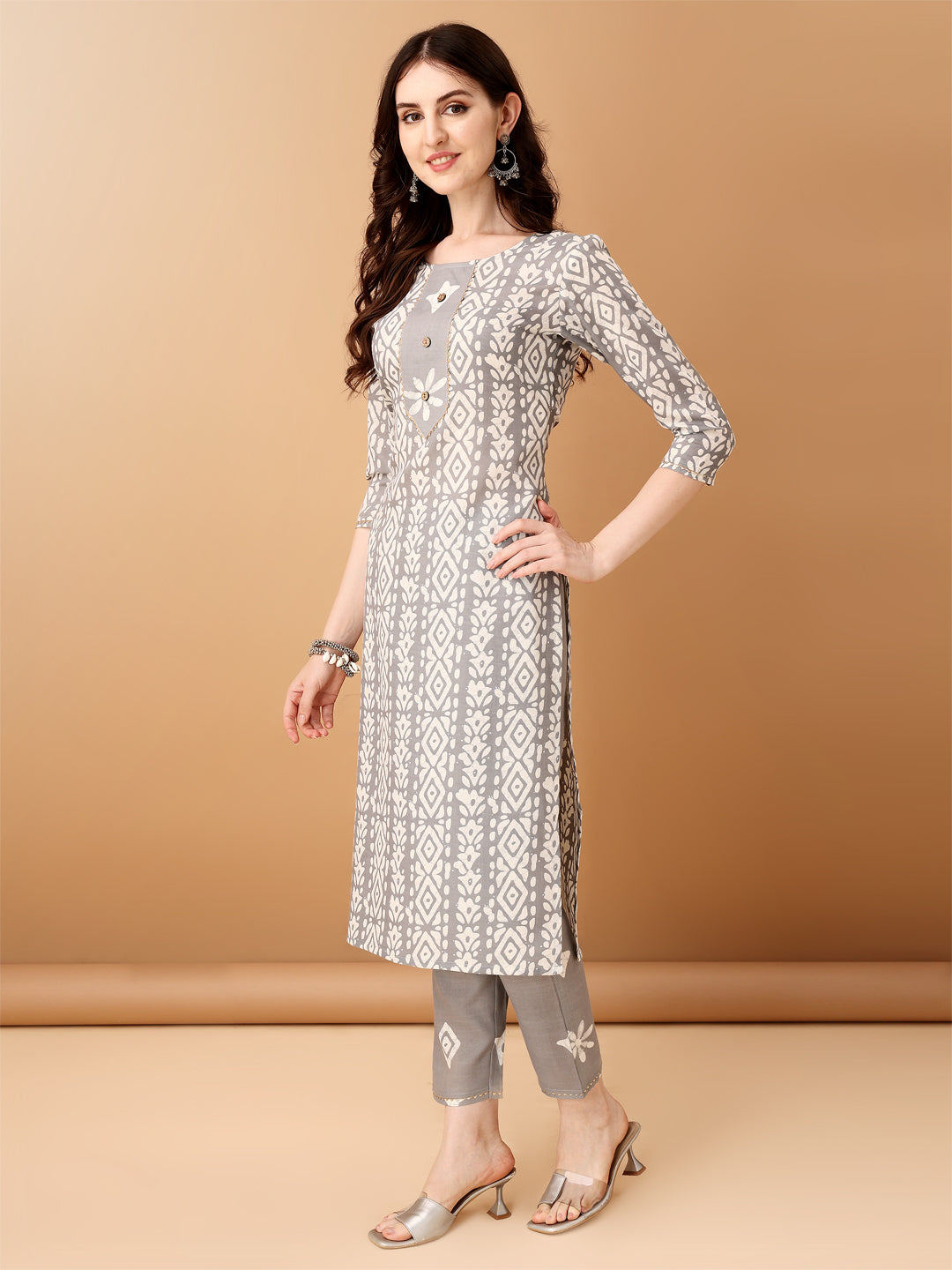 Bandhani Printed Cotton Kurta With Pant & Dupatta, Grey - Hiral Fashion - Dista