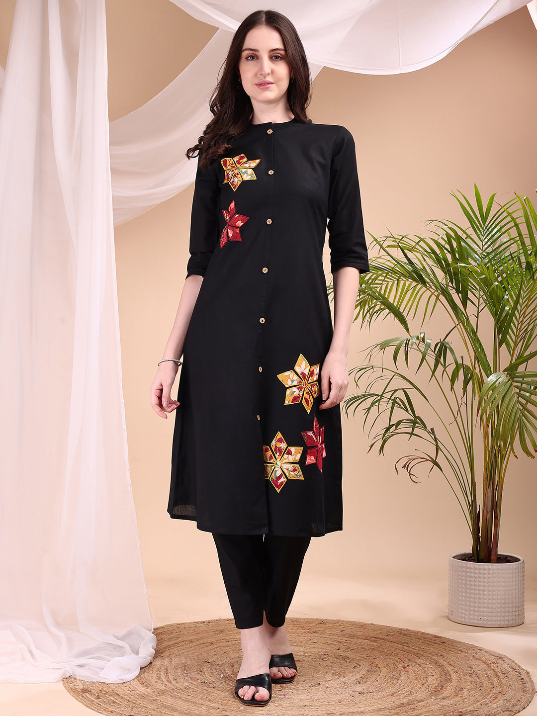Placement Floral Front Buttoned Kurta With Pant, Black - Hiral Fashion