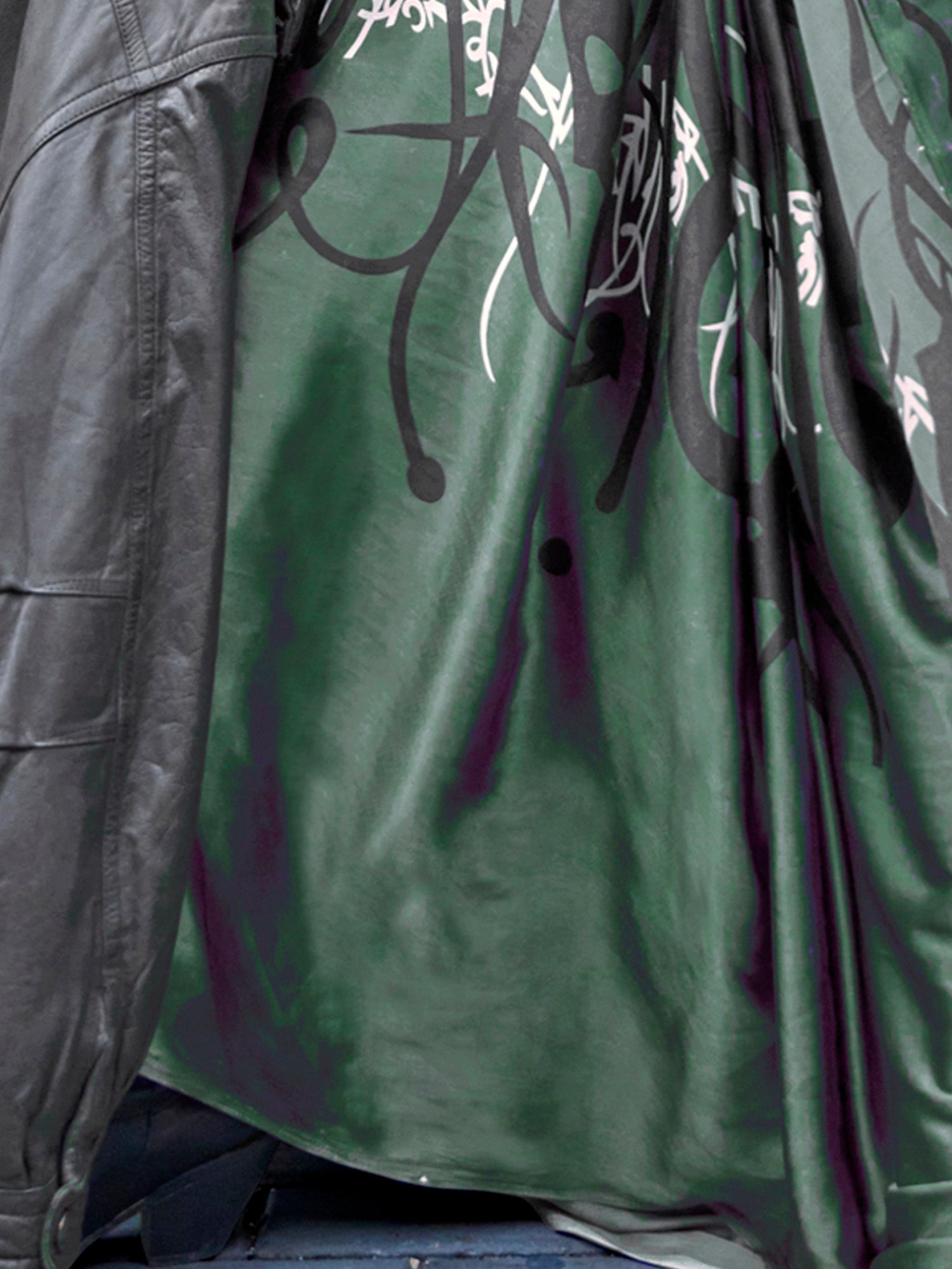 NOZ2TOZ Women's Satin Green Printed Designer Saree With Blouse Piece - Distacart