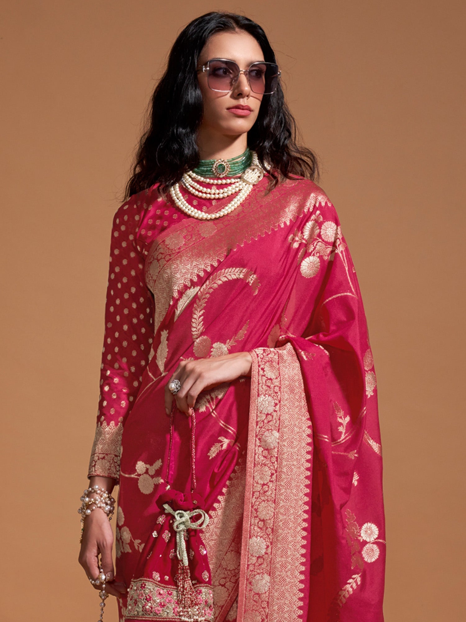 NOZ2TOZ Women's Georgette Pink Woven Design Designer Saree With Blouse Piece - Distacart