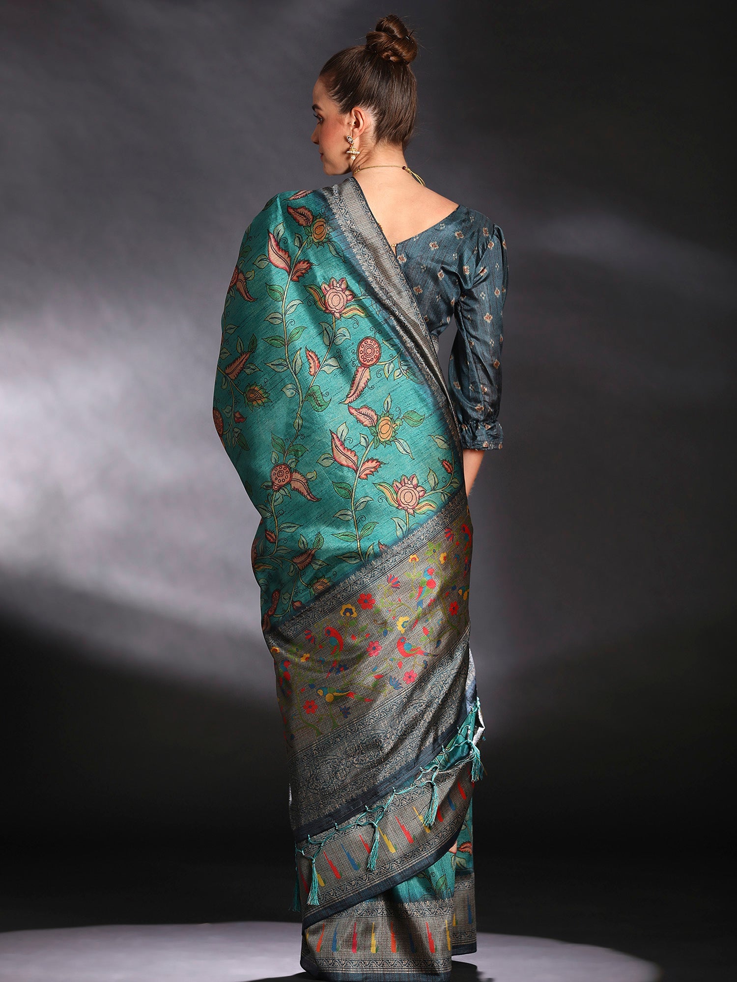 NOZ2TOZ Women's Cotton Blend Blue Printed Designer Saree With Blouse Piece - Distacart