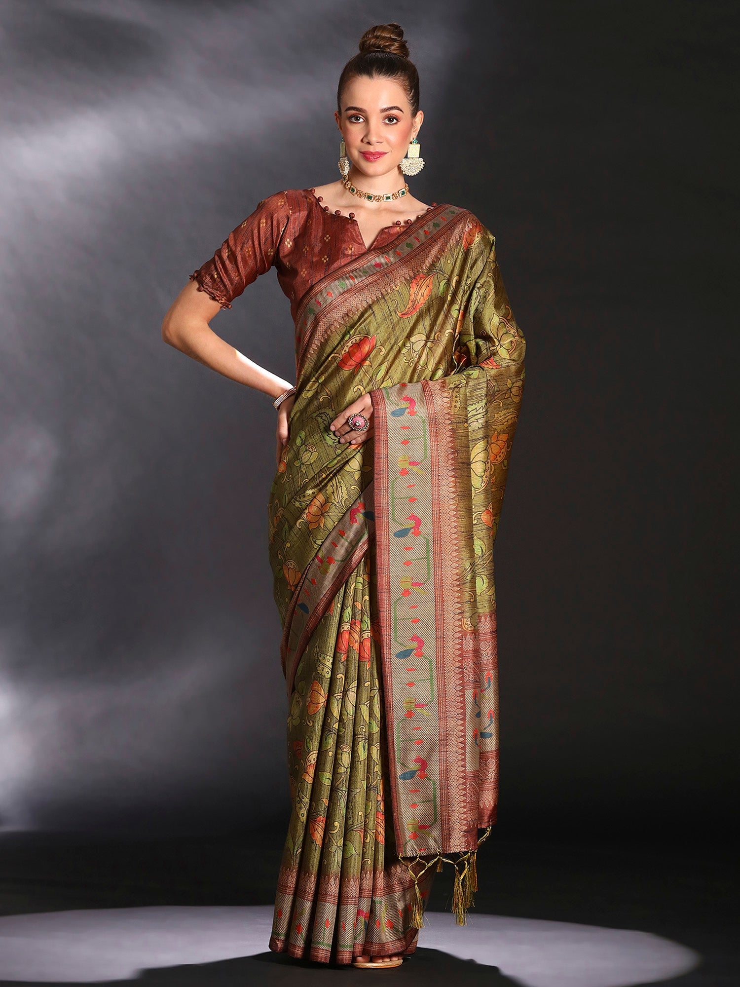 NOZ2TOZ Women's Cotton Blend Olive Printed Designer Saree With Blouse Piece - Distacart