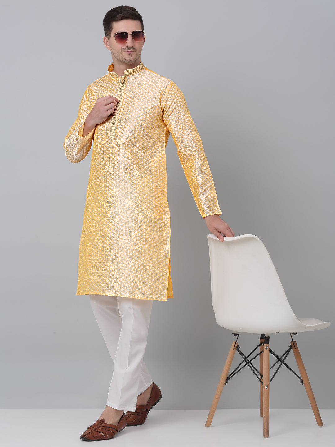 Jompers Men's Golden Collar Embroidered Kurta - Distacart