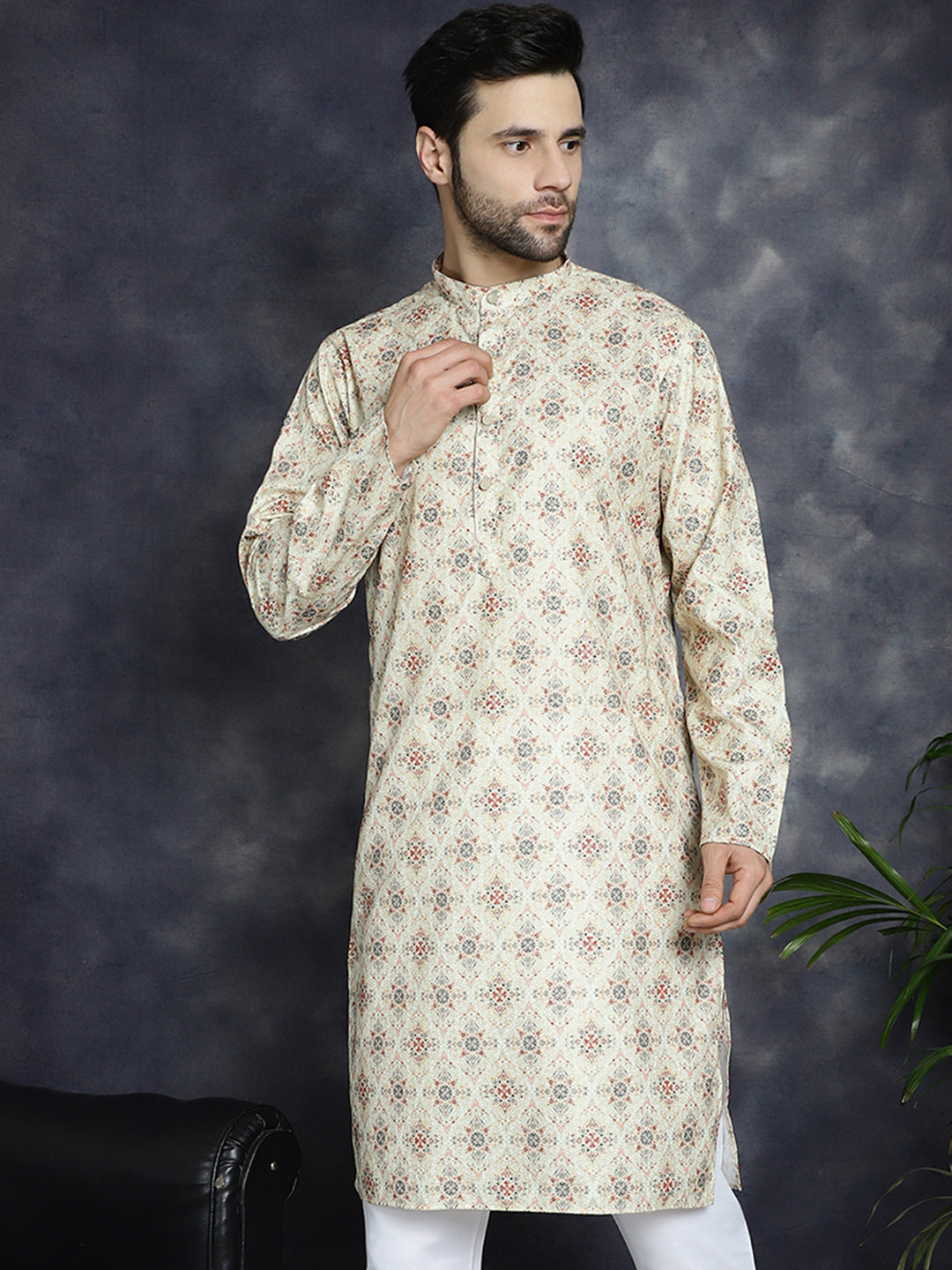 Jompers Men's Golden Foil Printed Kurta - Golden - Distacart