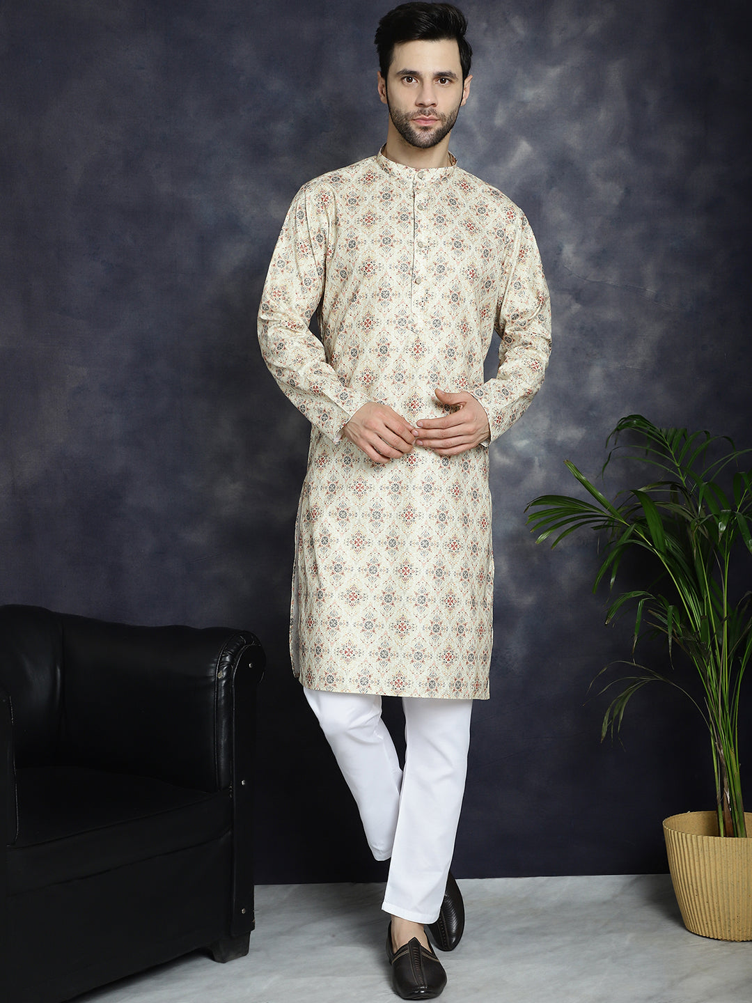 Jompers Men's Golden Foil Printed Kurta - Golden - Distacart