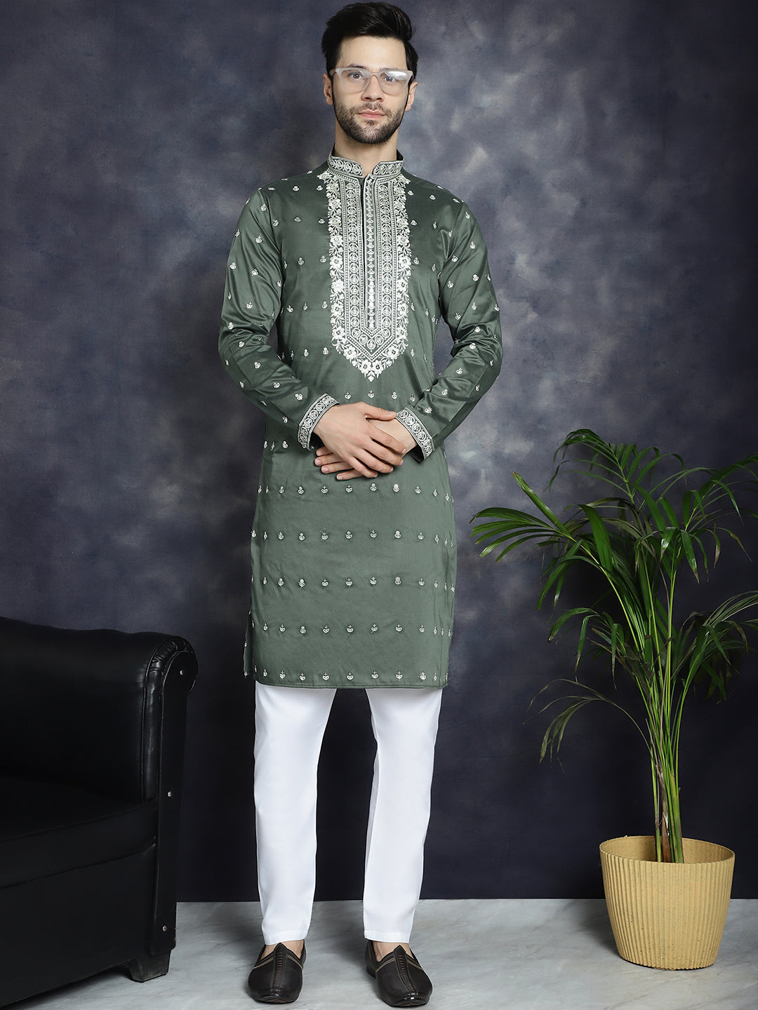 Jompers Men's Chikankari Embroidered Kurta - Olive - Distacart