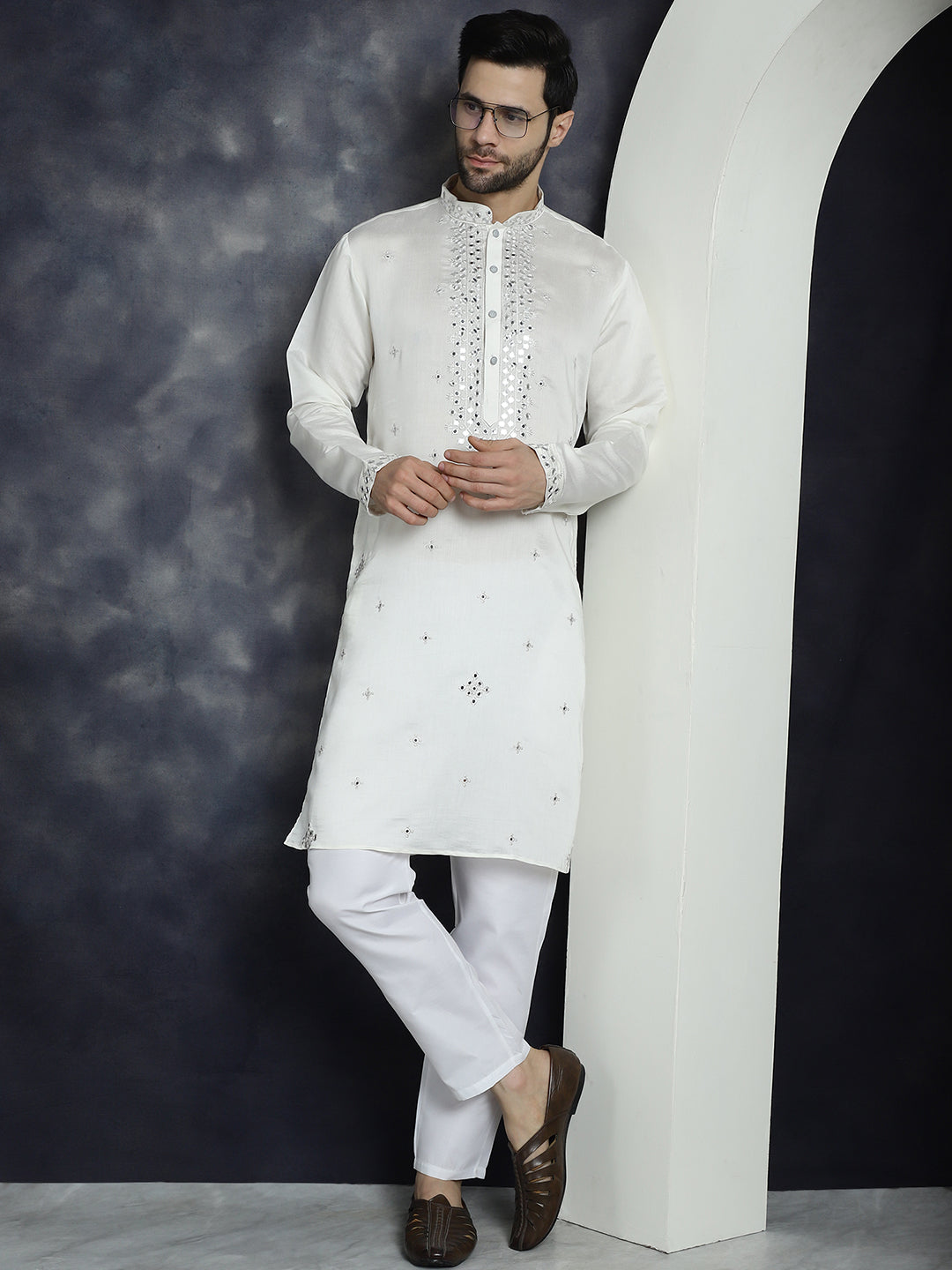 Jompers Men's Embroidered Kurta - White - Distacart