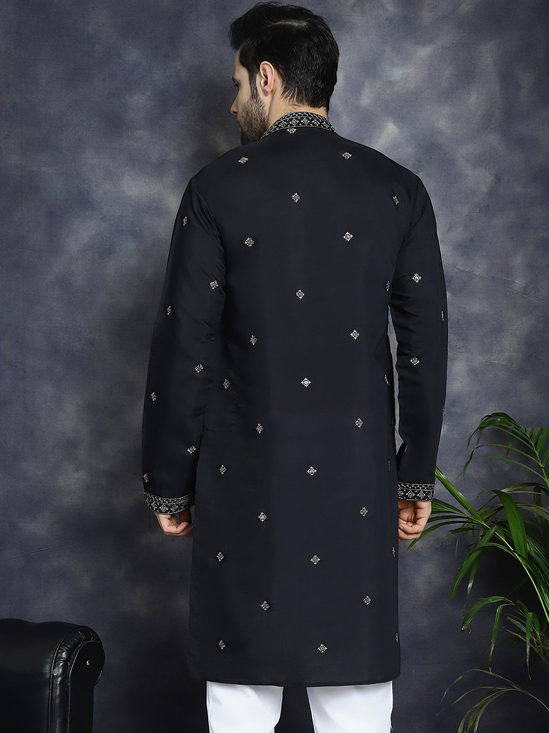 Jompers Men's Sequins Embroidered Kurta - Black - Distacart