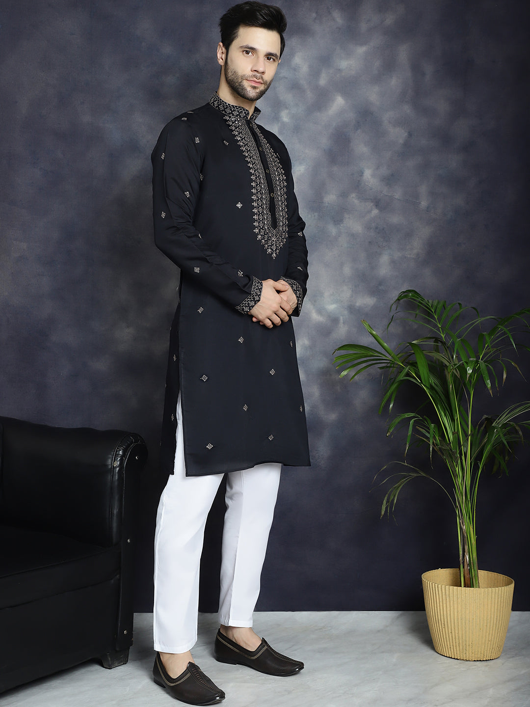 Jompers Men's Sequins Embroidered Kurta - Black - Distacart