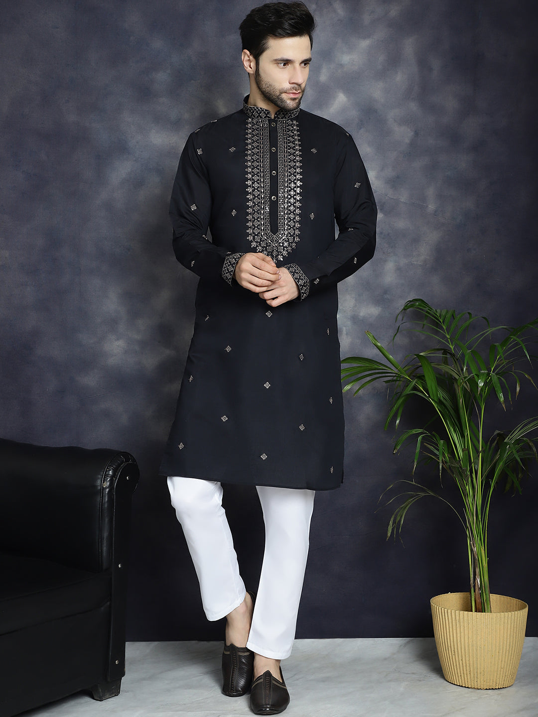 Jompers Men's Sequins Embroidered Kurta - Black - Distacart