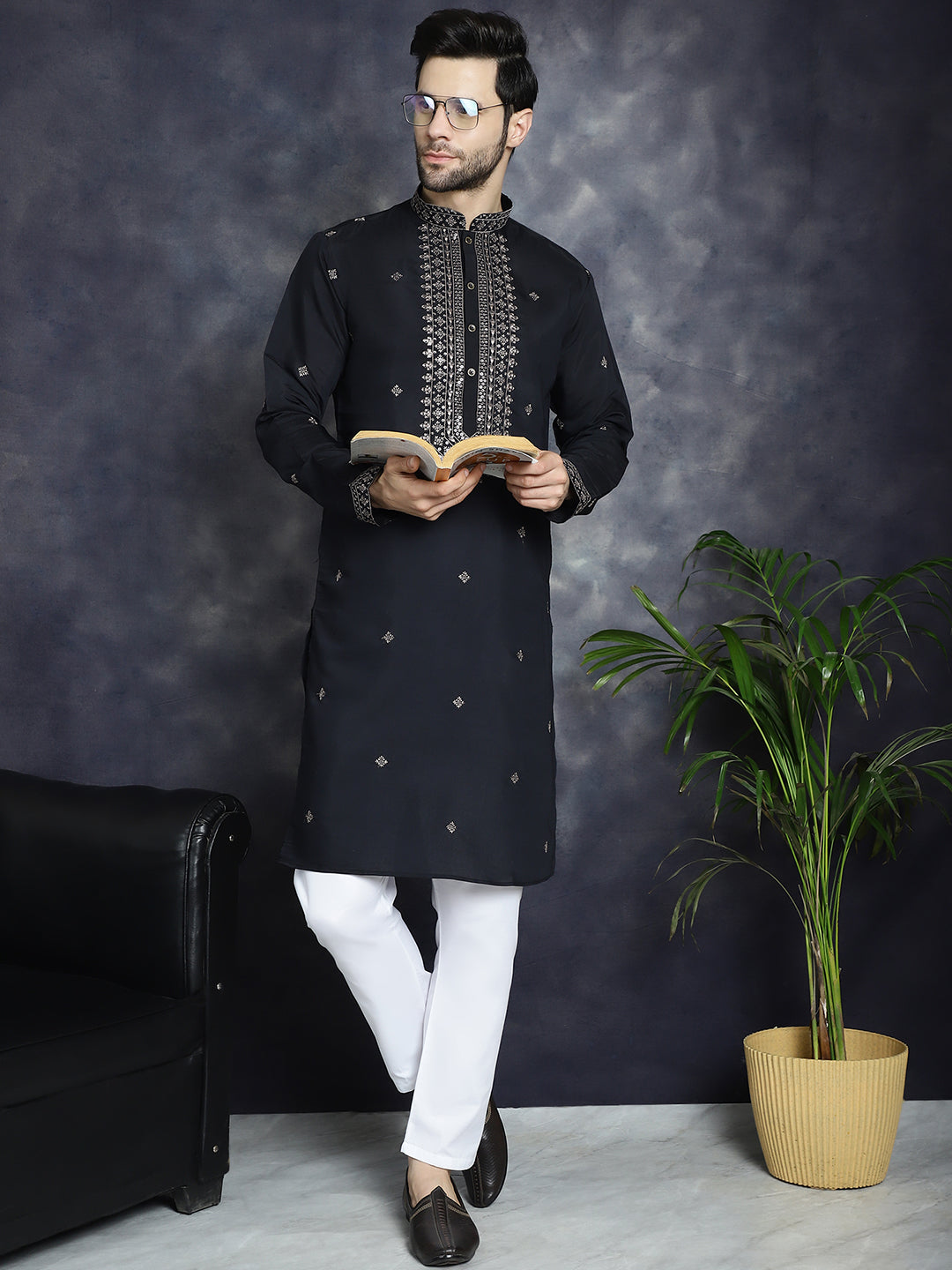 Jompers Men's Sequins Embroidered Kurta - Black - Distacart