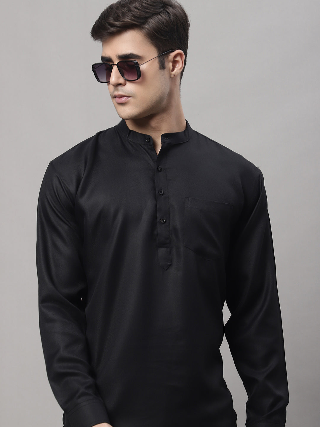 Jompers Men's Black Solid Short Kurta - Distacart