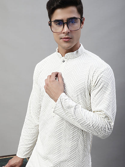 Jompers Men's White Embroidered Sequinned Kurta - Distacart