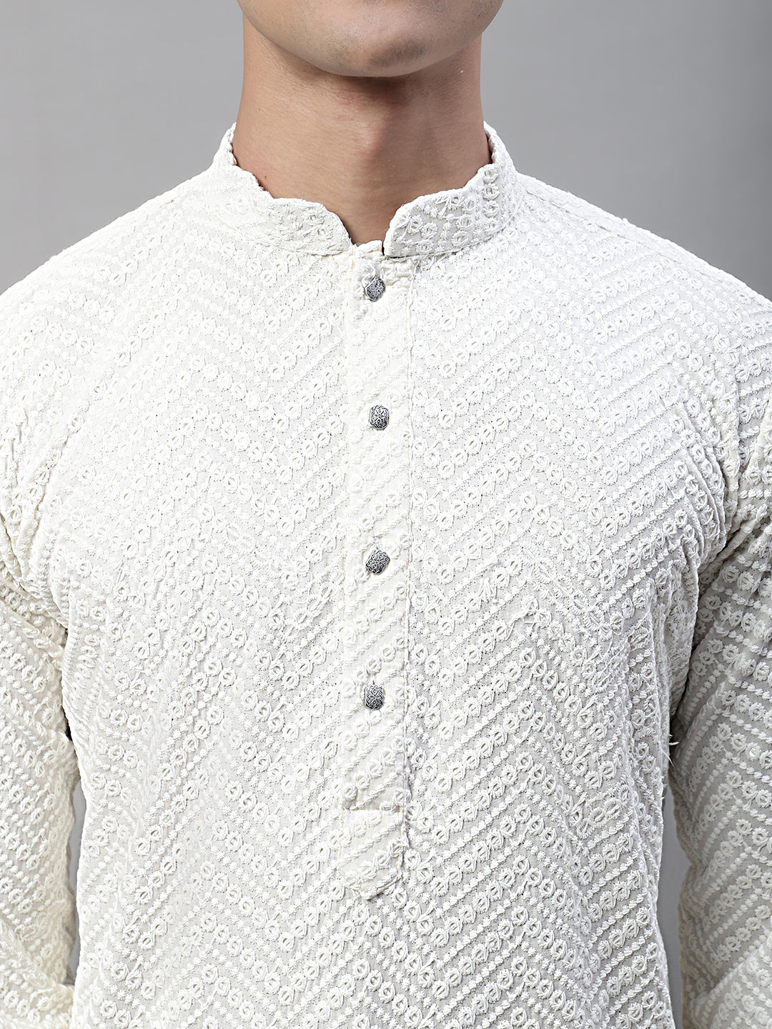 Jompers Men's White Embroidered Sequinned Kurta - Distacart