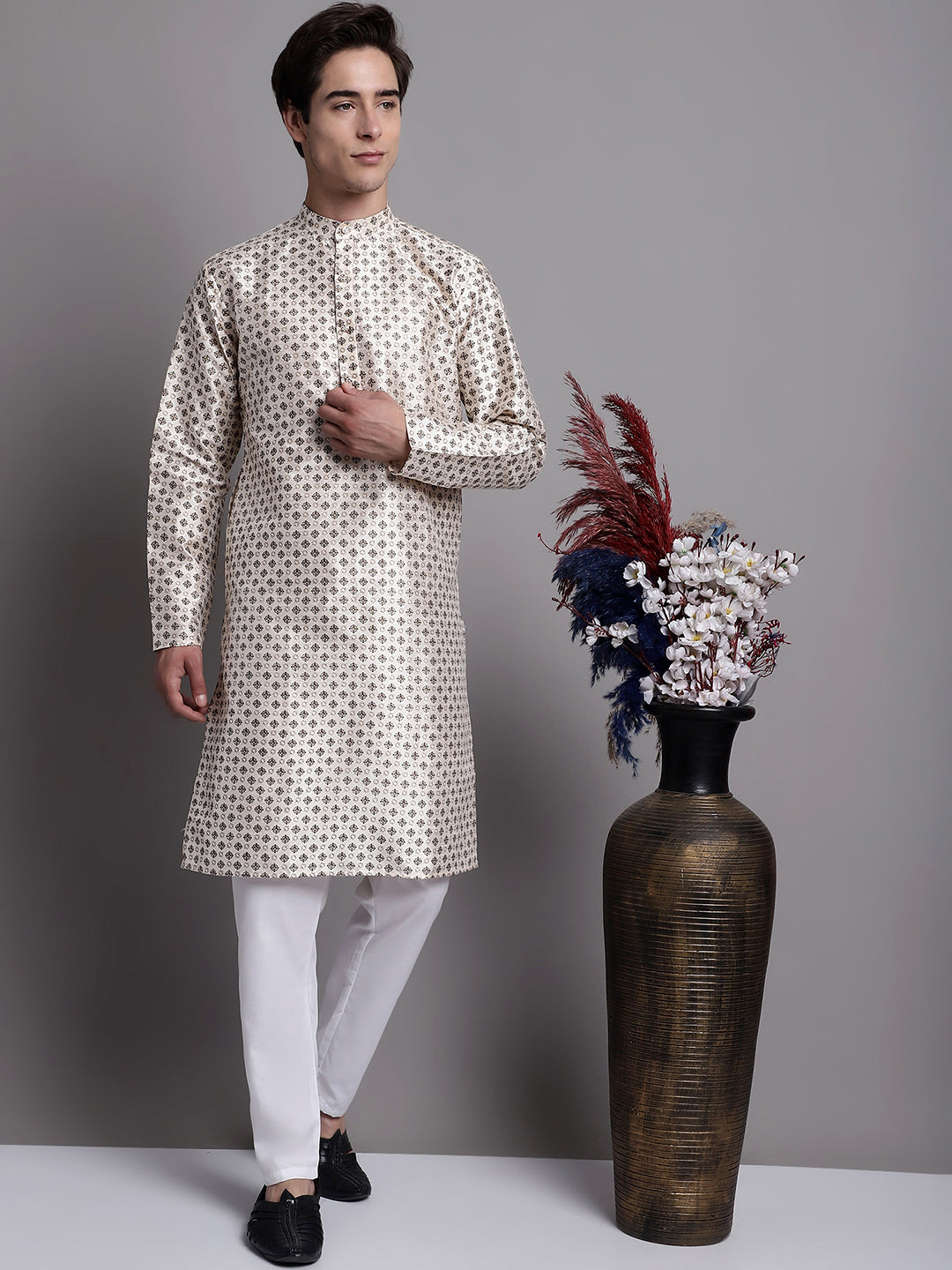 Jompers Men's Grey Printed Silk Blend Kurta - Distacart