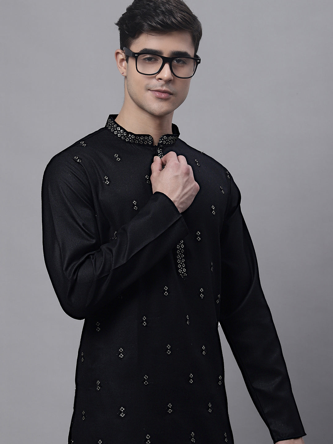 Jompers Men's Black Embroidered Straight Kurta - Distacart