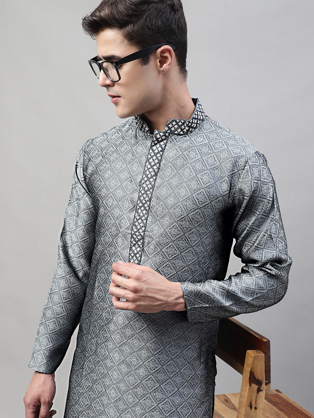 Jompers Men's Grey Jacquard Silk Collar Embroidered Kurta - Distacart