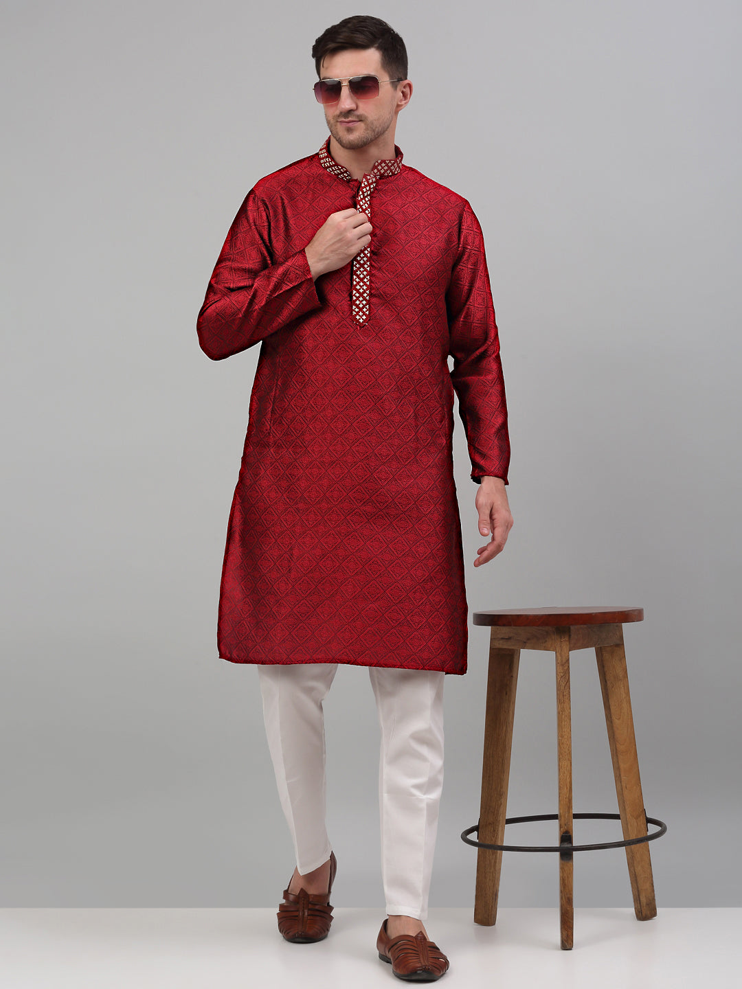 Jompers Men's Maroon Collar Embroidered Kurta Only - Distacart