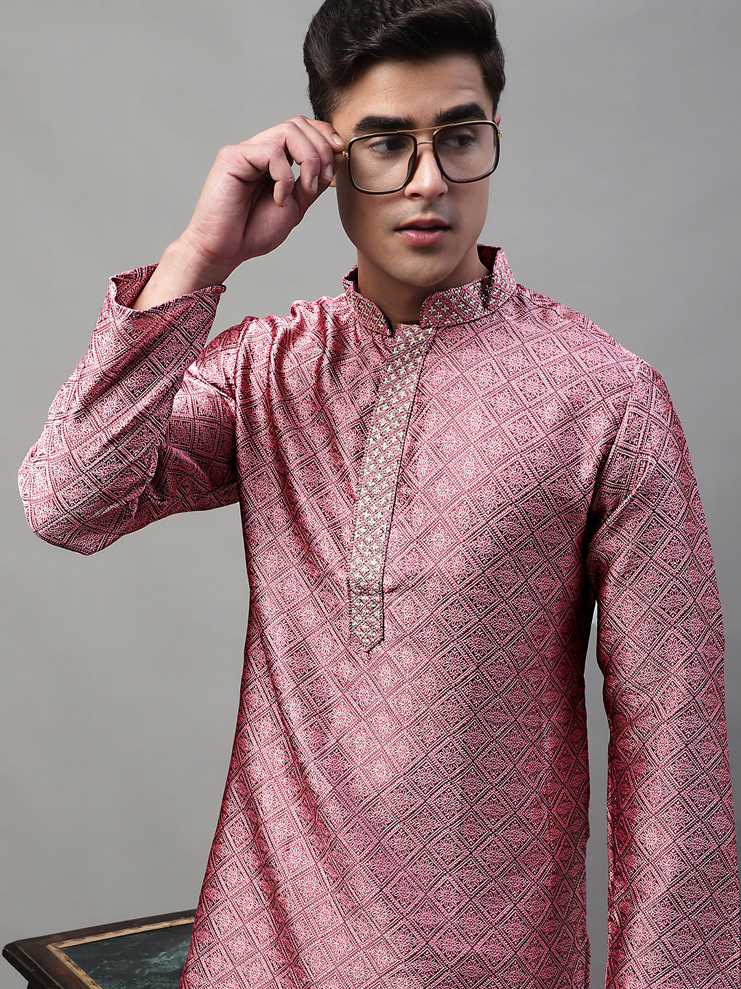 Jompers Men's Pink Jacquard Silk Collar Embroidered Kurta - Distacart