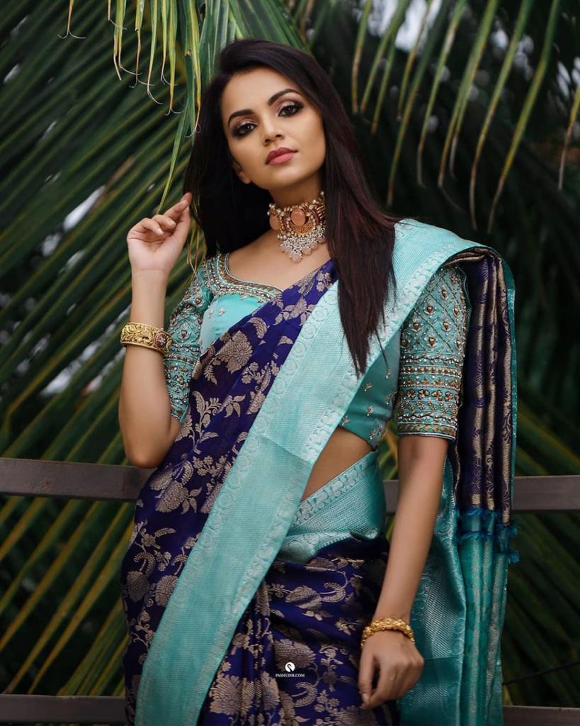 NOZ2TOZ Jacquard Lichi Silk Blue Saree With Unstitched Blouse Piece - Distacart