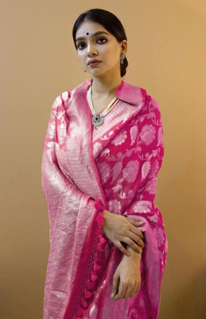 NOZ2TOZ Jacquard Lichi Silk Pink Saree With Unstitched Blouse Piece - Distacart