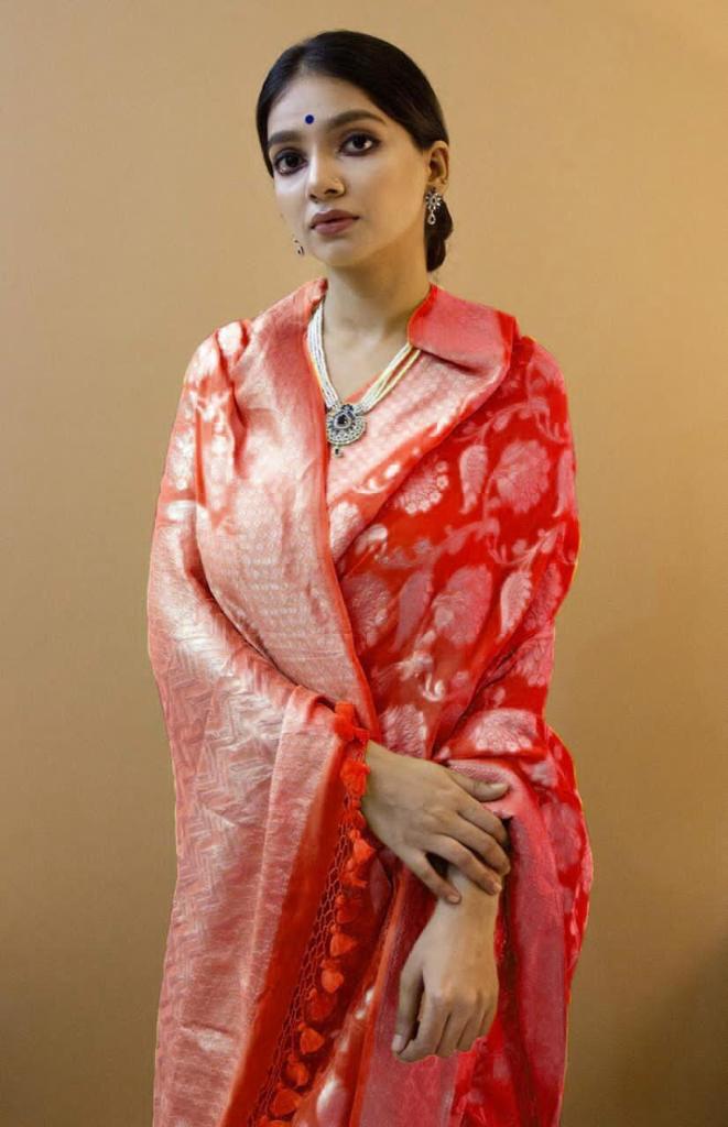 NOZ2TOZ Jacquard Lichi Silk Red Saree With Unstitched Blouse Piece - Distacart