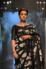 Thumbnail for NOZ2TOZ Jacquard Lichi Silk Black Saree With Unstitched Blouse Piece - Distacart
