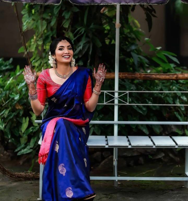 Buy NOZ2TOZ Jacquard Lichi Silk Blue Saree With Unstitched Blouse Piece  Online At Low price – Distacart