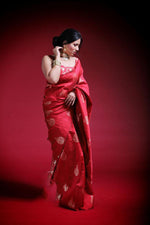 Thumbnail for NOZ2TOZ Jacquard Lichi Silk Red Saree With Unstitched Blouse Piece - Distacart