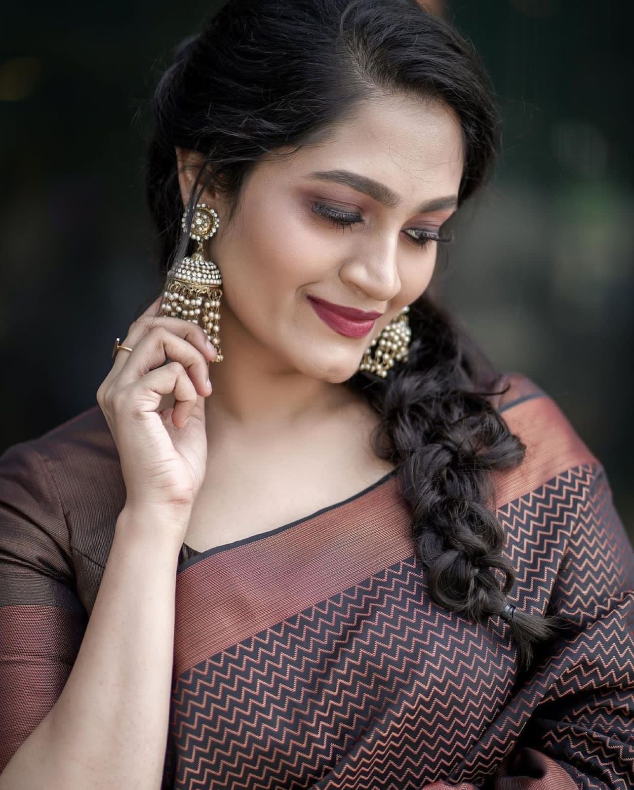 Malishka Jacquard Lichi Silk Brown Saree With Unstitched Blouse Piece - Distacart