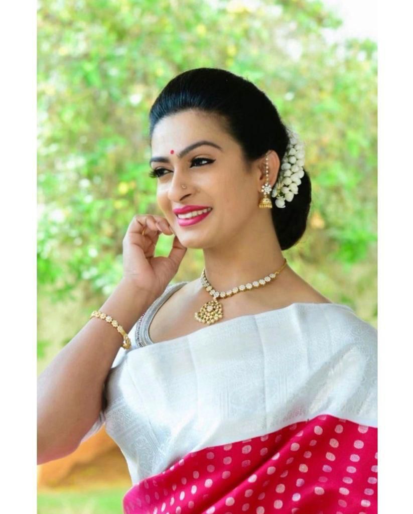 NOZ2TOZ Jacquard Lichi Silk Pink Saree With Unstitched Blouse Piece - Distacart