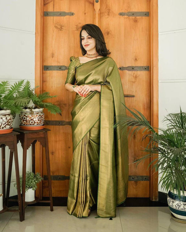 Malishka Jacquard Lichi Silk Green Saree With Unstitched Blouse Piece - Distacart