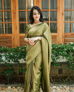 Thumbnail for Malishka Jacquard Lichi Silk Green Saree With Unstitched Blouse Piece - Distacart