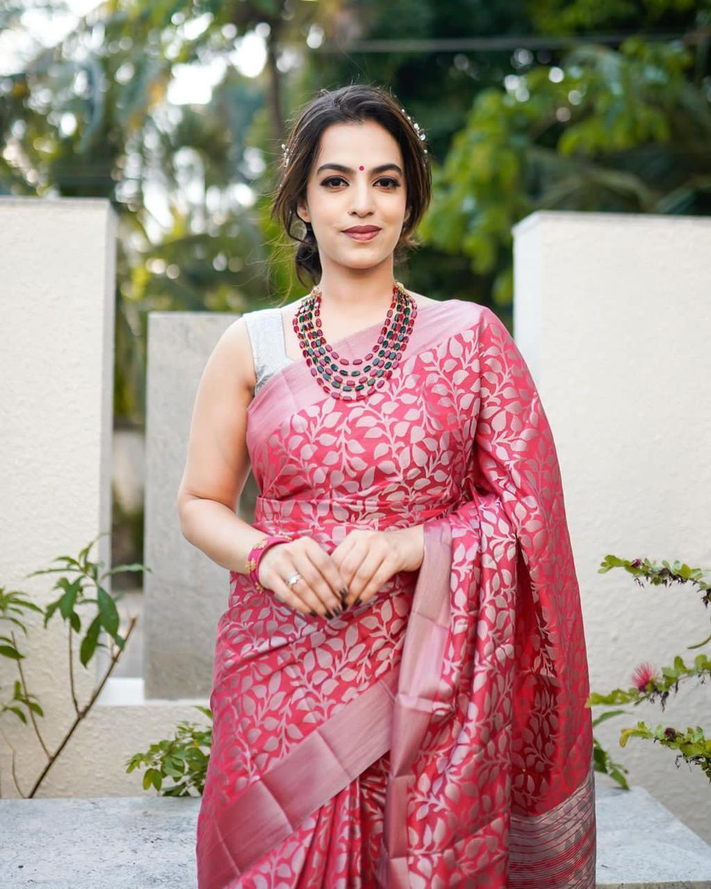Malishka Jacquard Lichi Silk Pink Saree With Unstitched Blouse Piece - Distacart